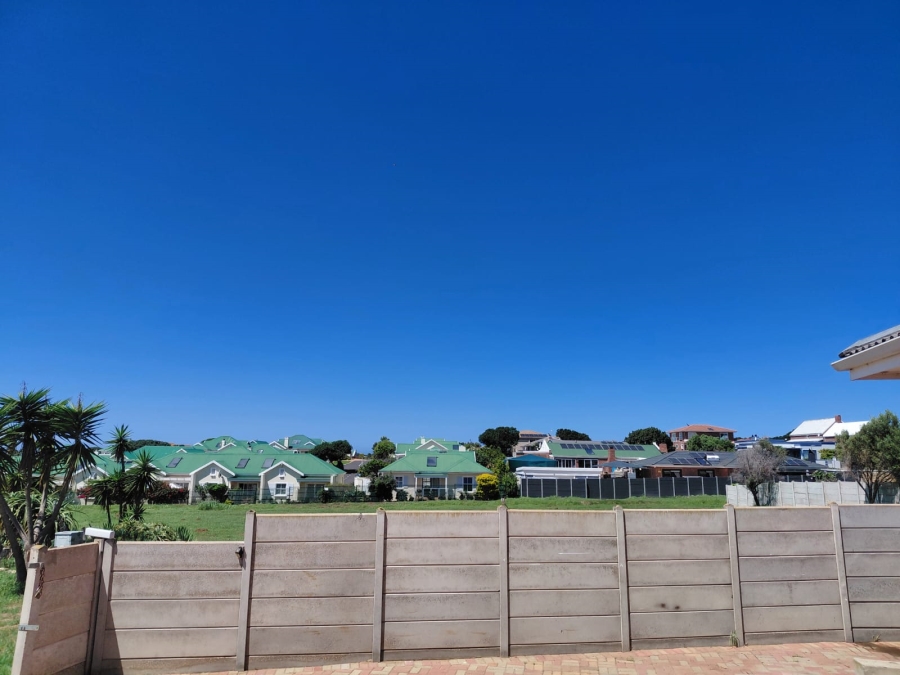 3 Bedroom Property for Sale in Stilbaai Wes Western Cape